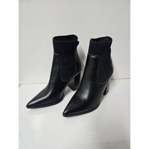 STEVE MADDEN Hollis Bootie In Black Size 5.5M